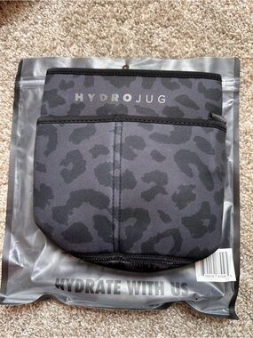 HydroJug Black and Dark Gray Camo Neoprene Bottle Sleeve